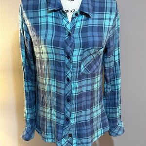 Rails Teal and Navy Plaid women’s button up Sz s